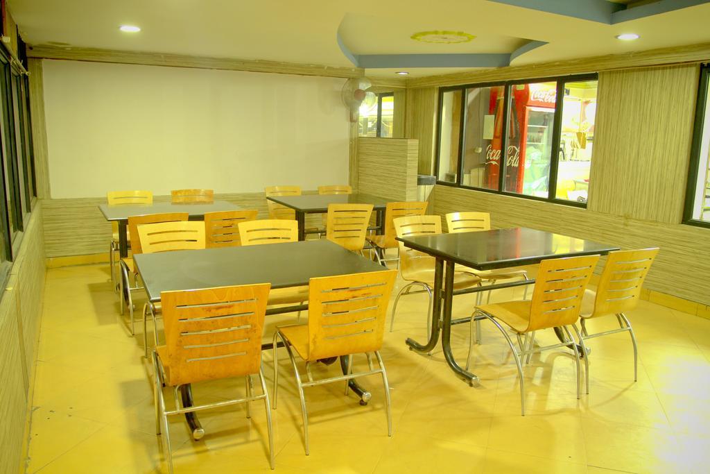 Hotel Yasodha Towers Hosūr Exterior foto